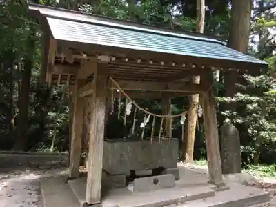 莫越山神社の手水舎