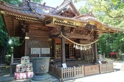 玉敷神社の本殿