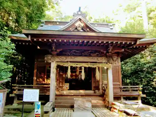 出雲大社相模分祠の末社・摂社