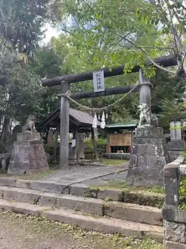 跡江神社の{uncategorized: "未分類", other: "その他", undefined: "問題あり", building: "その他建物", grave: "お墓", sacred_gate: "鳥居", guardian: "狛犬", statue: "像", buddha: "仏像", history: "歴史", nature: "自然", garden: "庭園", animal: "動物", pagoda: "塔", temizu: "手水舎", mountain_gate: "山門・神門", sanctuary: "本殿・本堂", subordinate: "末社・摂社", art: "芸術", scenery: "景色", jizo: "地蔵", ema: "絵馬", goshuin: "御朱印", omikuji: "おみくじ", items: "授与品その他", amulet: "お守り", goshuincho: "御朱印帳", eats: "食事", festival: "お祭り", votive_dance: "神楽", shichigosan: "七五三参", wedding: "結婚式", experience: "体験その他", initially: "初詣", around: "周辺", anti_infection: "感染症対策"}
