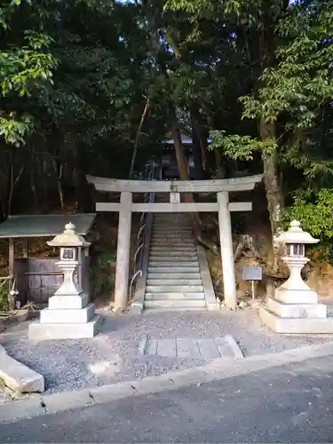 八幡神社の鳥居