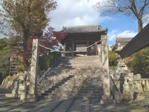 阿智神社の山門・神門