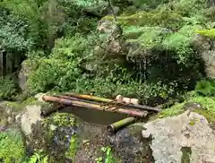 須波阿湏疑神社の手水