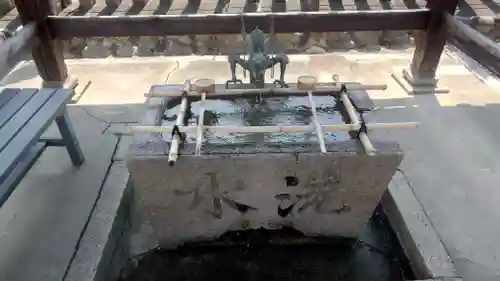 星神社の手水舎