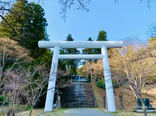 土津神社｜こどもと出世の神さまの鳥居