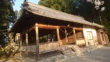 誕生八幡神社の本殿・本堂
