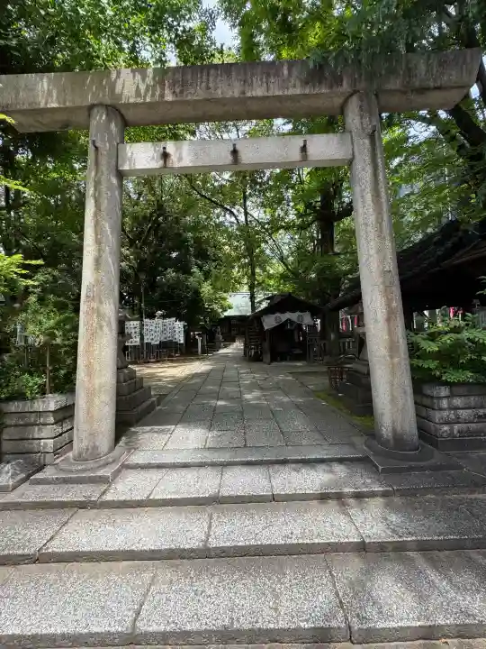 神明社の{uncategorized: "未分類", other: "その他", undefined: "問題あり", building: "その他建物", grave: "お墓", sacred_gate: "鳥居", guardian: "狛犬", statue: "像", buddha: "仏像", history: "歴史", nature: "自然", garden: "庭園", animal: "動物", pagoda: "塔", temizu: "手水舎", mountain_gate: "山門・神門", sanctuary: "本殿・本堂", subordinate: "末社・摂社", art: "芸術", scenery: "景色", jizo: "地蔵", ema: "絵馬", goshuin: "御朱印", omikuji: "おみくじ", items: "授与品その他", amulet: "お守り", goshuincho: "御朱印帳", eats: "食事", festival: "お祭り", votive_dance: "神楽", shichigosan: "七五三参", wedding: "結婚式", experience: "体験その他", initially: "初詣", around: "周辺", anti_infection: "感染症対策"}