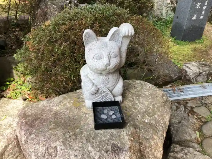 お松大権現の狛犬