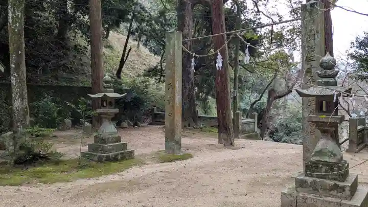 白山神社の庭園