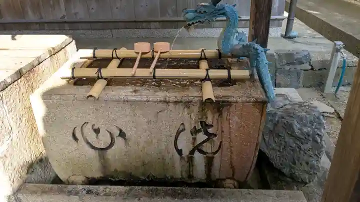 建部神社の{uncategorized: "未分類", other: "その他", undefined: "問題あり", building: "その他建物", grave: "お墓", sacred_gate: "鳥居", guardian: "狛犬", statue: "像", buddha: "仏像", history: "歴史", nature: "自然", garden: "庭園", animal: "動物", pagoda: "塔", temizu: "手水舎", mountain_gate: "山門・神門", sanctuary: "本殿・本堂", subordinate: "末社・摂社", art: "芸術", scenery: "景色", jizo: "地蔵", ema: "絵馬", goshuin: "御朱印", omikuji: "おみくじ", items: "授与品その他", amulet: "お守り", goshuincho: "御朱印帳", eats: "食事", festival: "お祭り", votive_dance: "神楽", shichigosan: "七五三参", wedding: "結婚式", experience: "体験その他", initially: "初詣", around: "周辺", anti_infection: "感染症対策"}