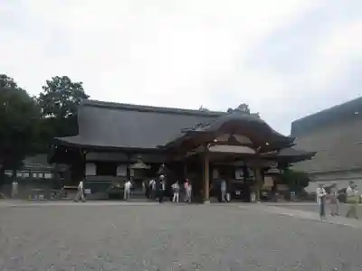 大谷本廟の本殿・本堂