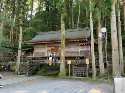 諏訪大社の本殿・本堂