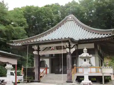 清滝寺の本殿・本堂