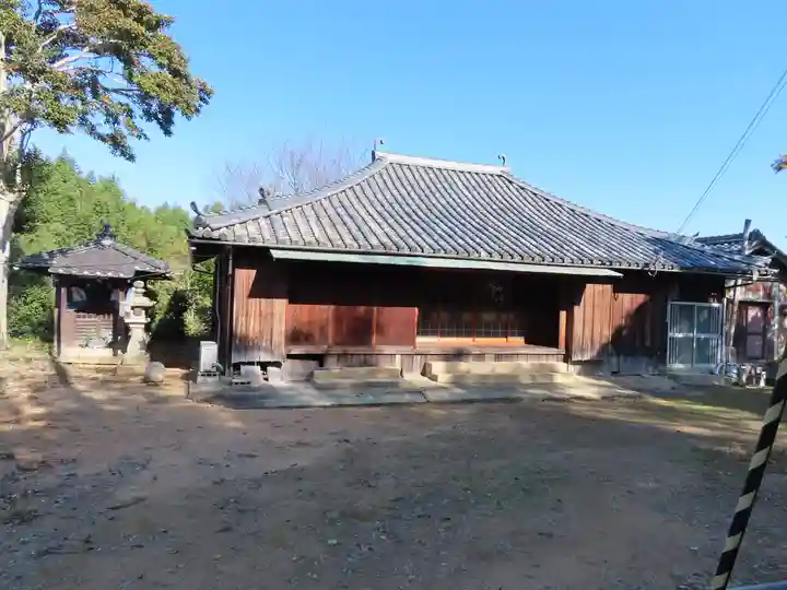 西光寺の本殿・本堂