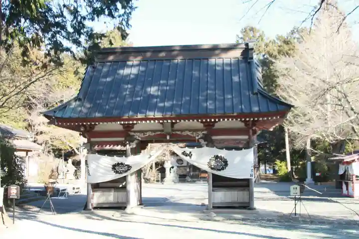 冨士御室浅間神社の山門・神門