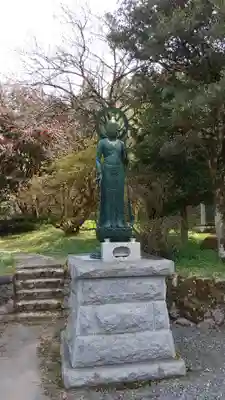 華藏寺(梅澤不動尊) (栃木県)