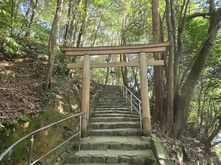 活日神社(大神神社摂社)(奈良県)
