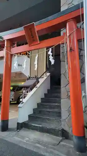 初音森神社の鳥居