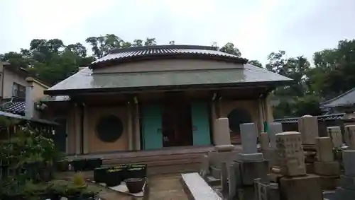 称念寺の本殿・本堂