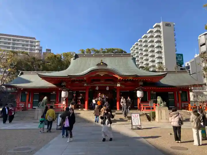 生田神社の{uncategorized: "未分類", other: "その他", undefined: "問題あり", building: "その他建物", grave: "お墓", sacred_gate: "鳥居", guardian: "狛犬", statue: "像", buddha: "仏像", history: "歴史", nature: "自然", garden: "庭園", animal: "動物", pagoda: "塔", temizu: "手水舎", mountain_gate: "山門・神門", sanctuary: "本殿・本堂", subordinate: "末社・摂社", art: "芸術", scenery: "景色", jizo: "地蔵", ema: "絵馬", goshuin: "御朱印", omikuji: "おみくじ", items: "授与品その他", amulet: "お守り", goshuincho: "御朱印帳", eats: "食事", festival: "お祭り", votive_dance: "神楽", shichigosan: "七五三参", wedding: "結婚式", experience: "体験その他", initially: "初詣", around: "周辺", anti_infection: "感染症対策"}