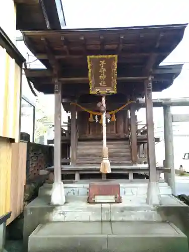 神明宮の末社