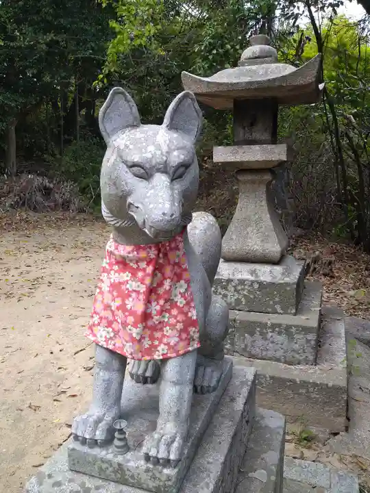 城山稲荷神社の狛犬