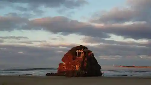 稲佐の浜　弁天島の景色