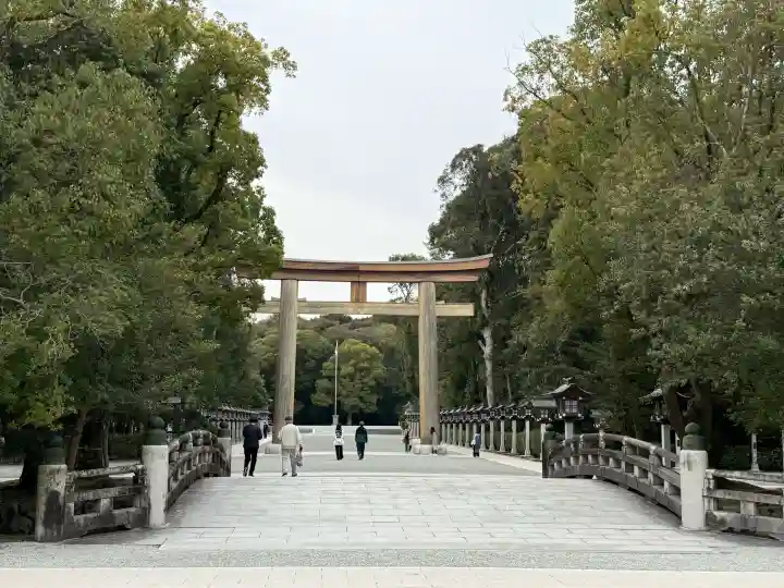 橿原神宮の{uncategorized: "未分類", other: "その他", undefined: "問題あり", building: "その他建物", grave: "お墓", sacred_gate: "鳥居", guardian: "狛犬", statue: "像", buddha: "仏像", history: "歴史", nature: "自然", garden: "庭園", animal: "動物", pagoda: "塔", temizu: "手水舎", mountain_gate: "山門・神門", sanctuary: "本殿・本堂", subordinate: "末社・摂社", art: "芸術", scenery: "景色", jizo: "地蔵", ema: "絵馬", goshuin: "御朱印", omikuji: "おみくじ", items: "授与品その他", amulet: "お守り", goshuincho: "御朱印帳", eats: "食事", festival: "お祭り", votive_dance: "神楽", shichigosan: "七五三参", wedding: "結婚式", experience: "体験その他", initially: "初詣", around: "周辺", anti_infection: "感染症対策"}