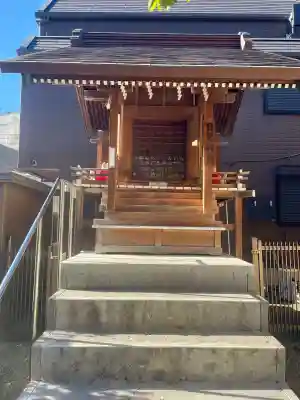 大鳥神社の{uncategorized: "未分類", other: "その他", undefined: "問題あり", building: "その他建物", grave: "お墓", sacred_gate: "鳥居", guardian: "狛犬", statue: "像", buddha: "仏像", history: "歴史", nature: "自然", garden: "庭園", animal: "動物", pagoda: "塔", temizu: "手水舎", mountain_gate: "山門・神門", sanctuary: "本殿・本堂", subordinate: "末社・摂社", art: "芸術", scenery: "景色", jizo: "地蔵", ema: "絵馬", goshuin: "御朱印", omikuji: "おみくじ", items: "授与品その他", amulet: "お守り", goshuincho: "御朱印帳", eats: "食事", festival: "お祭り", votive_dance: "神楽", shichigosan: "七五三参", wedding: "結婚式", experience: "体験その他", initially: "初詣", around: "周辺", anti_infection: "感染症対策"}