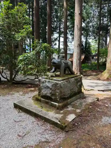 雄山神社中宮祈願殿(富山県)