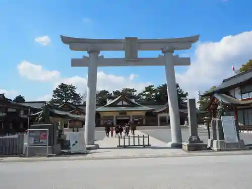 廣島護國神社の鳥居