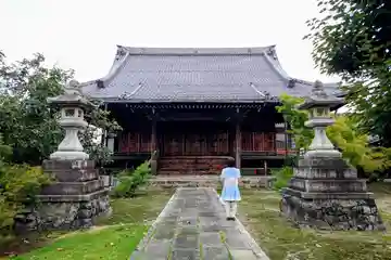 勝宝寺の本殿・本堂