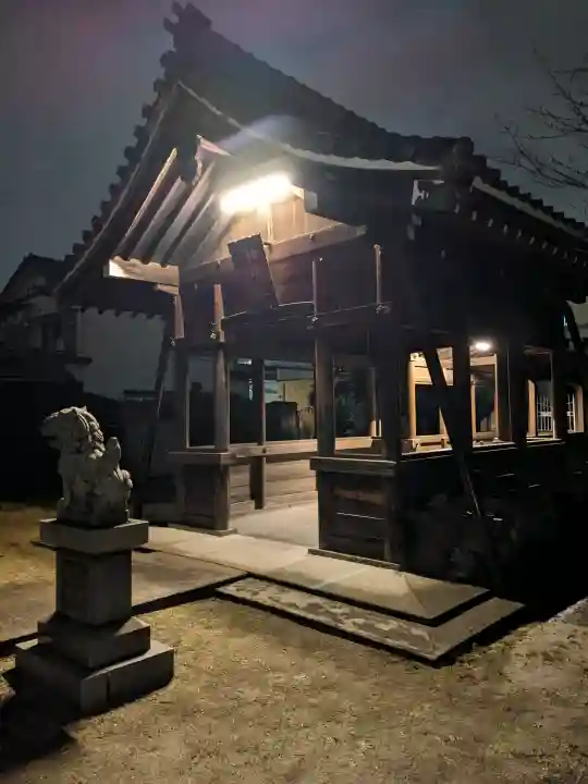 神明社の{uncategorized: "未分類", other: "その他", undefined: "問題あり", building: "その他建物", grave: "お墓", sacred_gate: "鳥居", guardian: "狛犬", statue: "像", buddha: "仏像", history: "歴史", nature: "自然", garden: "庭園", animal: "動物", pagoda: "塔", temizu: "手水舎", mountain_gate: "山門・神門", sanctuary: "本殿・本堂", subordinate: "末社・摂社", art: "芸術", scenery: "景色", jizo: "地蔵", ema: "絵馬", goshuin: "御朱印", omikuji: "おみくじ", items: "授与品その他", amulet: "お守り", goshuincho: "御朱印帳", eats: "食事", festival: "お祭り", votive_dance: "神楽", shichigosan: "七五三参", wedding: "結婚式", experience: "体験その他", initially: "初詣", around: "周辺", anti_infection: "感染症対策"}