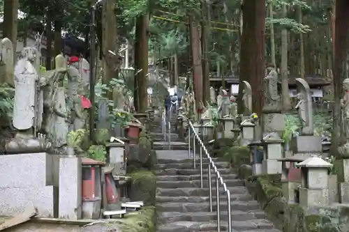 宝山寺奥之院(奈良県)