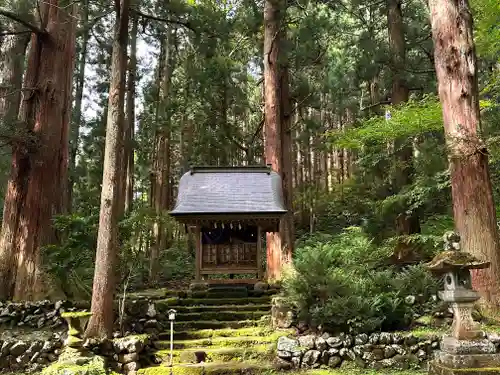 雄山神社中宮祈願殿(富山県)