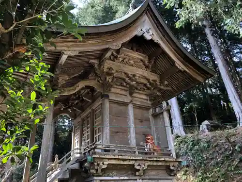 坂本八幡神社の本殿・本堂