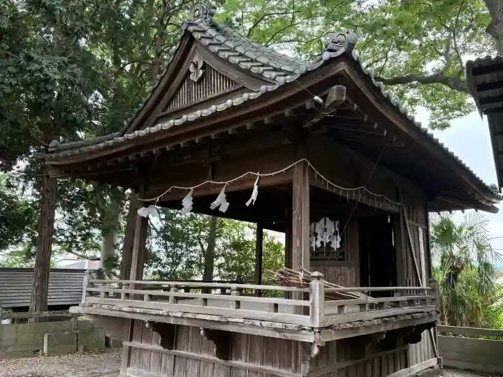 星宮神社の{uncategorized: "未分類", other: "その他", undefined: "問題あり", building: "その他建物", grave: "お墓", sacred_gate: "鳥居", guardian: "狛犬", statue: "像", buddha: "仏像", history: "歴史", nature: "自然", garden: "庭園", animal: "動物", pagoda: "塔", temizu: "手水舎", mountain_gate: "山門・神門", sanctuary: "本殿・本堂", subordinate: "末社・摂社", art: "芸術", scenery: "景色", jizo: "地蔵", ema: "絵馬", goshuin: "御朱印", omikuji: "おみくじ", items: "授与品その他", amulet: "お守り", goshuincho: "御朱印帳", eats: "食事", festival: "お祭り", votive_dance: "神楽", shichigosan: "七五三参", wedding: "結婚式", experience: "体験その他", initially: "初詣", around: "周辺", anti_infection: "感染症対策"}