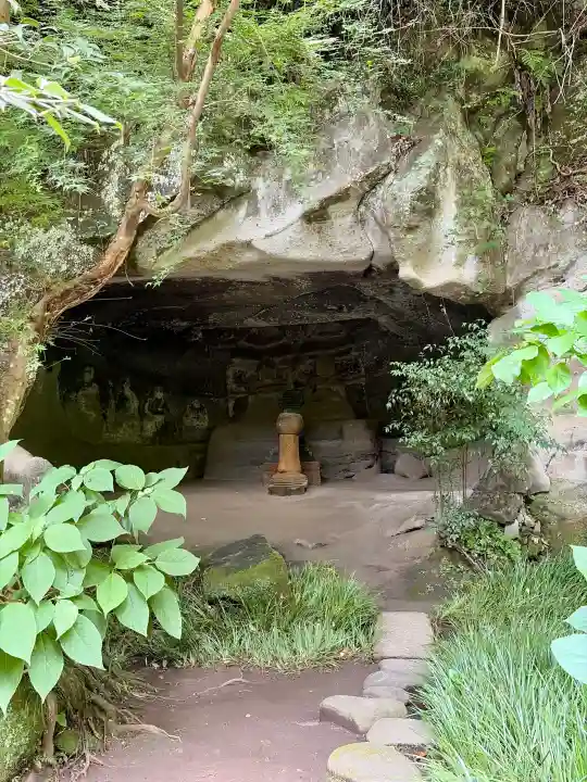 明月院の{uncategorized: "未分類", other: "その他", undefined: "問題あり", building: "その他建物", grave: "お墓", sacred_gate: "鳥居", guardian: "狛犬", statue: "像", buddha: "仏像", history: "歴史", nature: "自然", garden: "庭園", animal: "動物", pagoda: "塔", temizu: "手水舎", mountain_gate: "山門・神門", sanctuary: "本殿・本堂", subordinate: "末社・摂社", art: "芸術", scenery: "景色", jizo: "地蔵", ema: "絵馬", goshuin: "御朱印", omikuji: "おみくじ", items: "授与品その他", amulet: "お守り", goshuincho: "御朱印帳", eats: "食事", festival: "お祭り", votive_dance: "神楽", shichigosan: "七五三参", wedding: "結婚式", experience: "体験その他", initially: "初詣", around: "周辺", anti_infection: "感染症対策"}