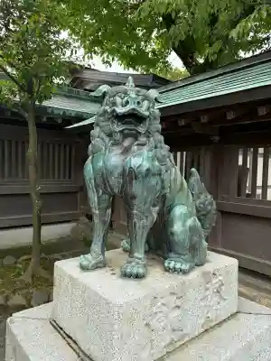 宗像大社の{uncategorized: "未分類", other: "その他", undefined: "問題あり", building: "その他建物", grave: "お墓", sacred_gate: "鳥居", guardian: "狛犬", statue: "像", buddha: "仏像", history: "歴史", nature: "自然", garden: "庭園", animal: "動物", pagoda: "塔", temizu: "手水舎", mountain_gate: "山門・神門", sanctuary: "本殿・本堂", subordinate: "末社・摂社", art: "芸術", scenery: "景色", jizo: "地蔵", ema: "絵馬", goshuin: "御朱印", omikuji: "おみくじ", items: "授与品その他", amulet: "お守り", goshuincho: "御朱印帳", eats: "食事", festival: "お祭り", votive_dance: "神楽", shichigosan: "七五三参", wedding: "結婚式", experience: "体験その他", initially: "初詣", around: "周辺", anti_infection: "感染症対策"}
