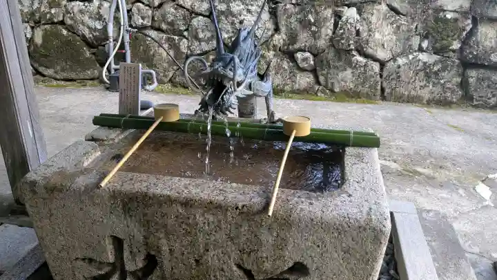 天之御中主尊神社の{uncategorized: "未分類", other: "その他", undefined: "問題あり", building: "その他建物", grave: "お墓", sacred_gate: "鳥居", guardian: "狛犬", statue: "像", buddha: "仏像", history: "歴史", nature: "自然", garden: "庭園", animal: "動物", pagoda: "塔", temizu: "手水舎", mountain_gate: "山門・神門", sanctuary: "本殿・本堂", subordinate: "末社・摂社", art: "芸術", scenery: "景色", jizo: "地蔵", ema: "絵馬", goshuin: "御朱印", omikuji: "おみくじ", items: "授与品その他", amulet: "お守り", goshuincho: "御朱印帳", eats: "食事", festival: "お祭り", votive_dance: "神楽", shichigosan: "七五三参", wedding: "結婚式", experience: "体験その他", initially: "初詣", around: "周辺", anti_infection: "感染症対策"}