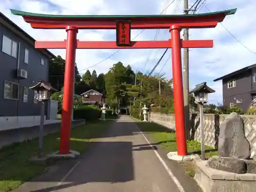 春日神社(新潟県)