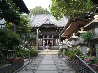 真福寺の本殿・本堂