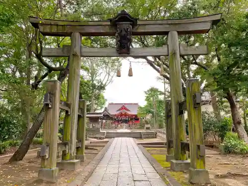 飯香岡八幡宮の鳥居