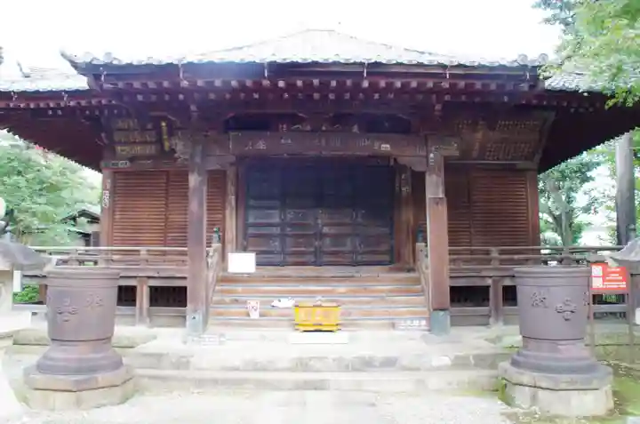 護国寺の本殿・本堂