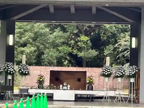 千鳥ヶ淵戦没者墓苑(東京都)