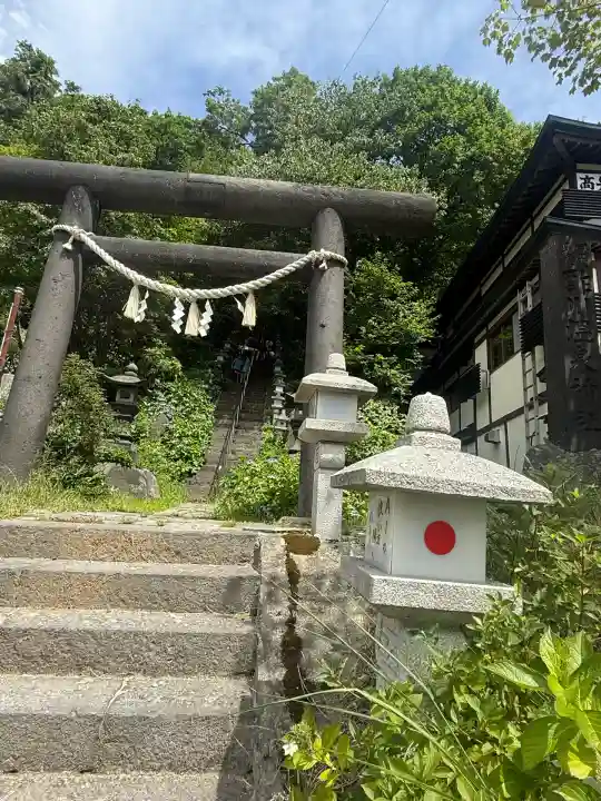 酢川温泉神社(山形県)