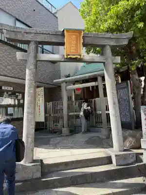 深川稲荷神社の{uncategorized: "未分類", other: "その他", undefined: "問題あり", building: "その他建物", grave: "お墓", sacred_gate: "鳥居", guardian: "狛犬", statue: "像", buddha: "仏像", history: "歴史", nature: "自然", garden: "庭園", animal: "動物", pagoda: "塔", temizu: "手水舎", mountain_gate: "山門・神門", sanctuary: "本殿・本堂", subordinate: "末社・摂社", art: "芸術", scenery: "景色", jizo: "地蔵", ema: "絵馬", goshuin: "御朱印", omikuji: "おみくじ", items: "授与品その他", amulet: "お守り", goshuincho: "御朱印帳", eats: "食事", festival: "お祭り", votive_dance: "神楽", shichigosan: "七五三参", wedding: "結婚式", experience: "体験その他", initially: "初詣", around: "周辺", anti_infection: "感染症対策"}