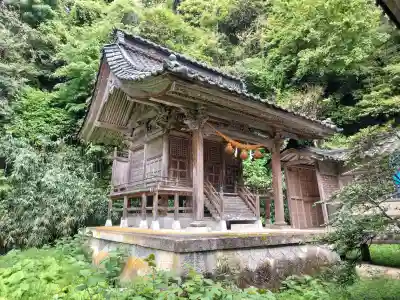 大宮神社の{uncategorized: "未分類", other: "その他", undefined: "問題あり", building: "その他建物", grave: "お墓", sacred_gate: "鳥居", guardian: "狛犬", statue: "像", buddha: "仏像", history: "歴史", nature: "自然", garden: "庭園", animal: "動物", pagoda: "塔", temizu: "手水舎", mountain_gate: "山門・神門", sanctuary: "本殿・本堂", subordinate: "末社・摂社", art: "芸術", scenery: "景色", jizo: "地蔵", ema: "絵馬", goshuin: "御朱印", omikuji: "おみくじ", items: "授与品その他", amulet: "お守り", goshuincho: "御朱印帳", eats: "食事", festival: "お祭り", votive_dance: "神楽", shichigosan: "七五三参", wedding: "結婚式", experience: "体験その他", initially: "初詣", around: "周辺", anti_infection: "感染症対策"}