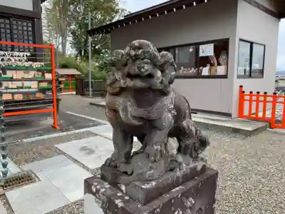 六手八幡神社の狛犬