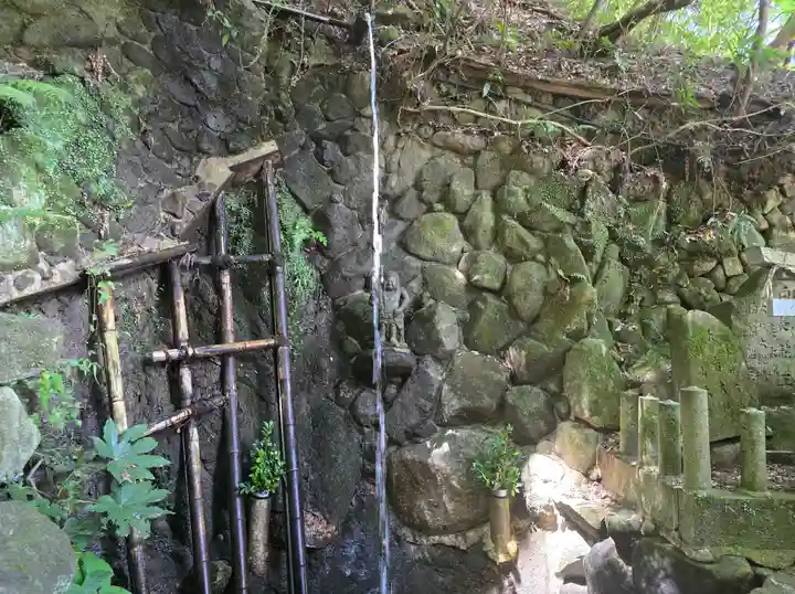 岩谷の滝大聖院(奈良県)